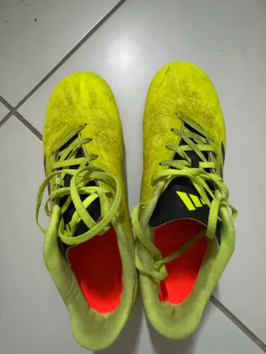 Chuteira adidas original