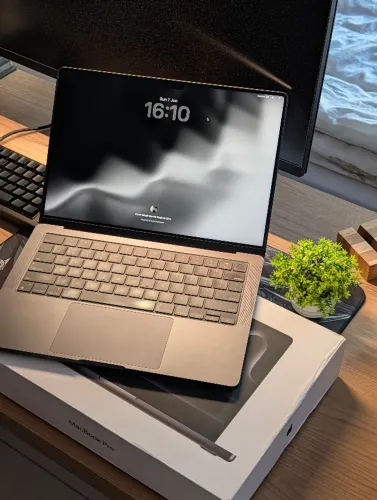 MacBook Pro M3 Pro 14" - Impecável