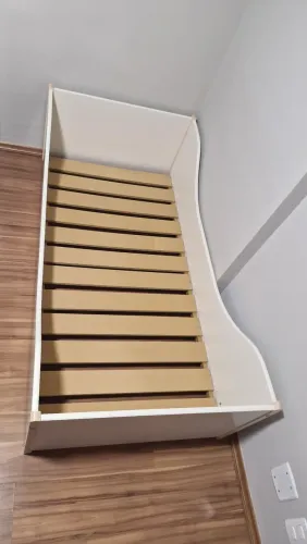 Cama infantil Tok&Stok 