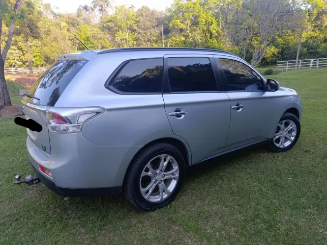 Mitsubishi Outlander 2.0 16V 160cv Aut. 2015