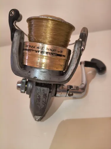 Molinete Daiwa Crossfire 4000