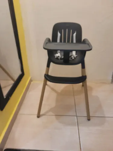 Cadeira de alimentação para bebê