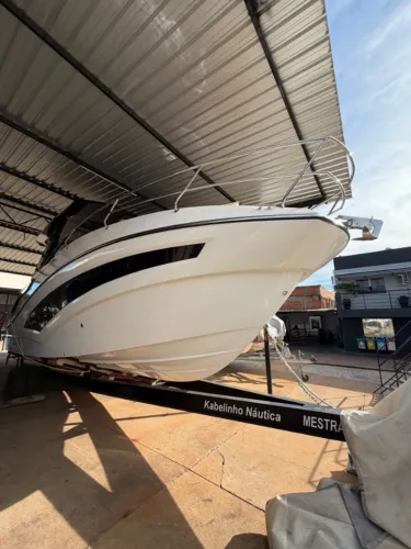 LANCHA MESTRA 322 - FINANCIAMENTO DISPONIVEL