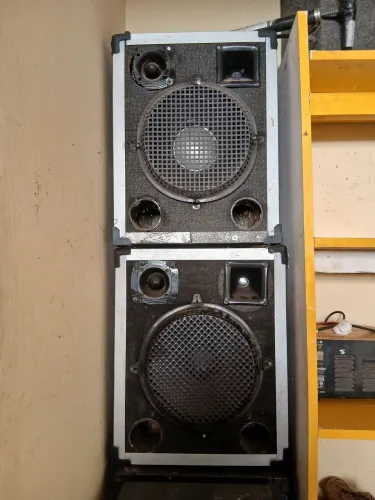 Caixas de som MDF par 800 reais