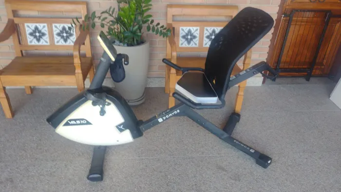 Bike vertical para exercícios em casa