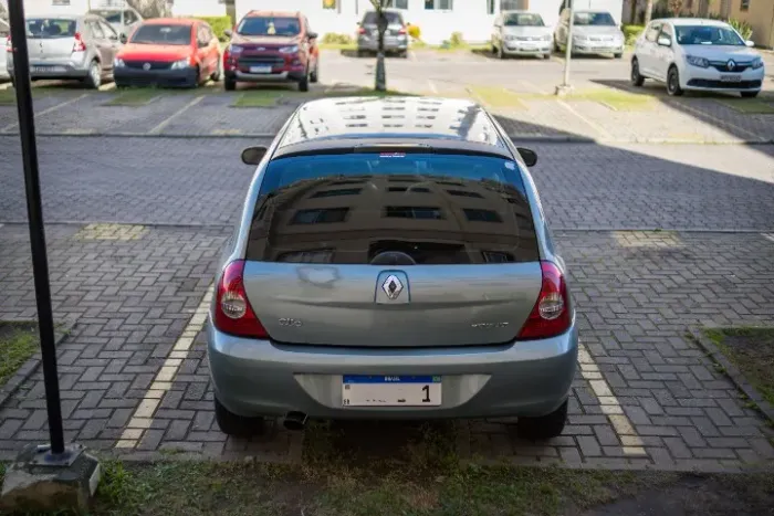 Renault Clio Campus Hi-flex 1.0 16V 3P 2009