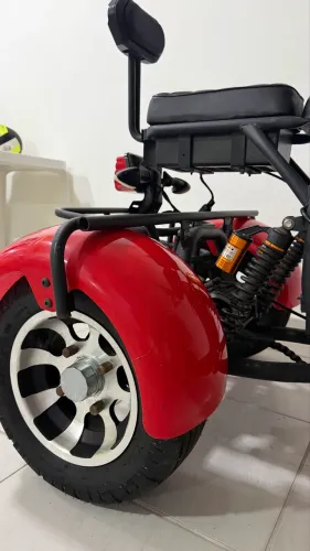 Triciclo Elétrico 2000W 60V 20Ah - Pouco Uso