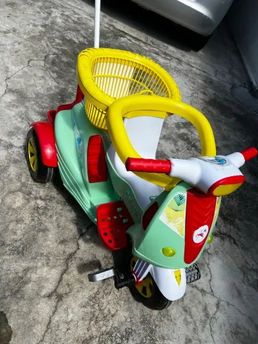 Moto infantil 2 lugares (2 crianças ou criança + pet)