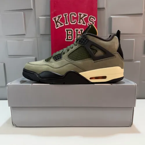 Air Jordan 4 Retro × Undefeated 43