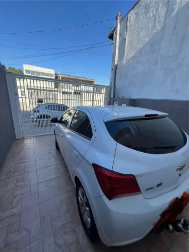 Chevrolet Onix Hatch LT 1.0 8V Flex Mec. 4P 2018