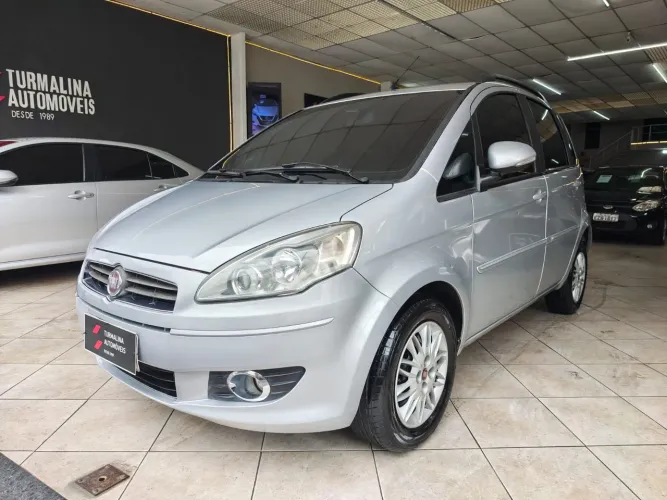 Fiat Idea Attractive 1.4 Fire Flex 8V 5P 2013