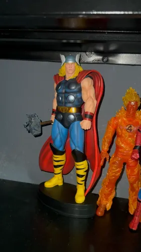 figure thor kotobukya 1/6 sem caixa