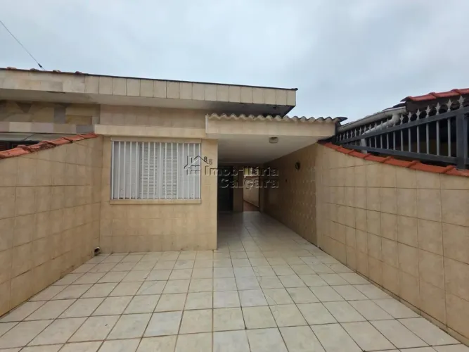 Casa para Venda em Praia Grande, Real, 2 dormitórios, 1 suíte, 2 banheiros, 2 vagas