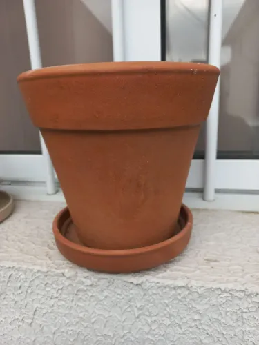 Vaso de Barro com Prato