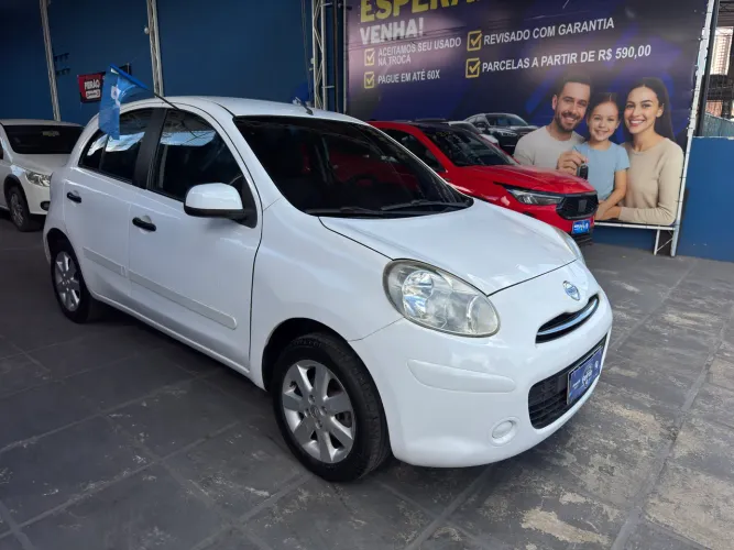 Nissan March S 1.0 16V Flex Fuel 5P 2013