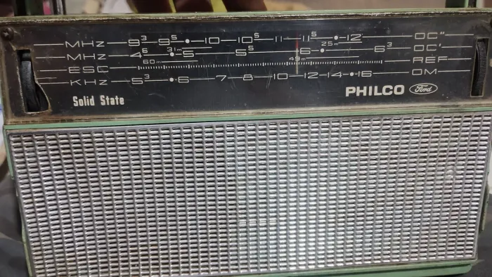 Vendo Rádio Philips antigo
