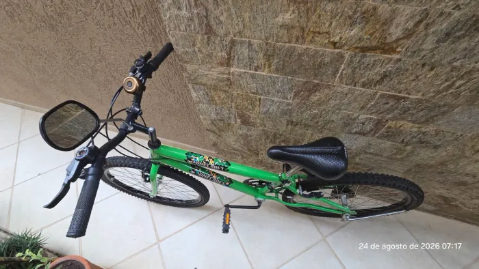 Bicicleta Infantil/Juvenil Aro 20 com Marchas - Usada