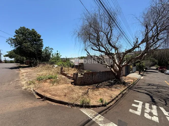 TERRENO À VENDA NO JOÃO PAULO EM APUCARANA.