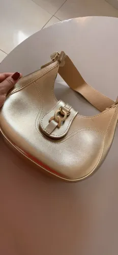 Bolsa de ombro dourada 