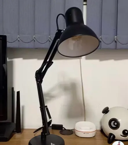 Luminária Mesa Abajur Quarto Articulável Com Garra E Base