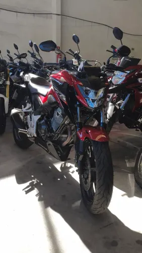 HONDA TWISTER 300F VERMELHA 2025 Shalon veículos Cariacica