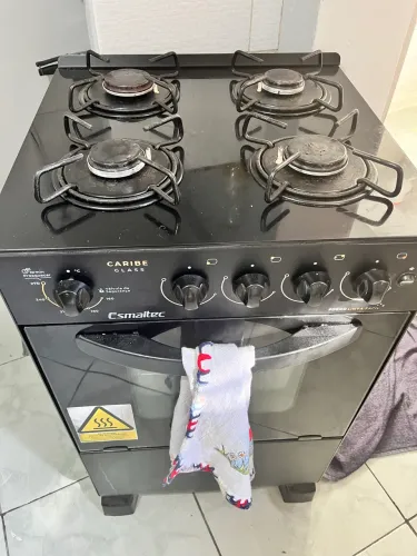 O fogão à venda 800 reais