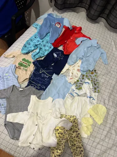 VENDO ROUPINHA DE BEBÊ MENINO PREMATURO