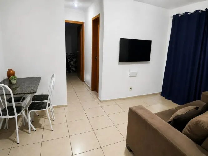 Apartamento com 2 dormitórios à venda, 44 m² por R$ 210.000,00 - Chácaras Santa Rita - Goi