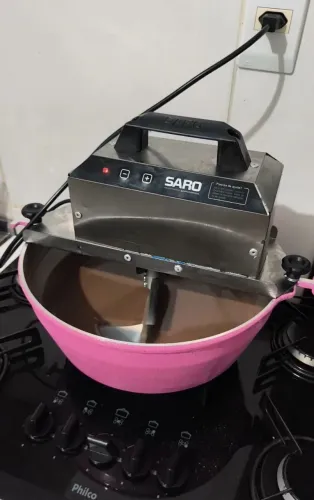 Panela mechedora Elétrica Saro