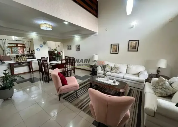 Sobrado à venda com 4 suítes e espaço gourmet no Jardim Esplanada