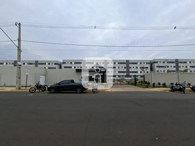 Apartamento para locação no bairro Pequis