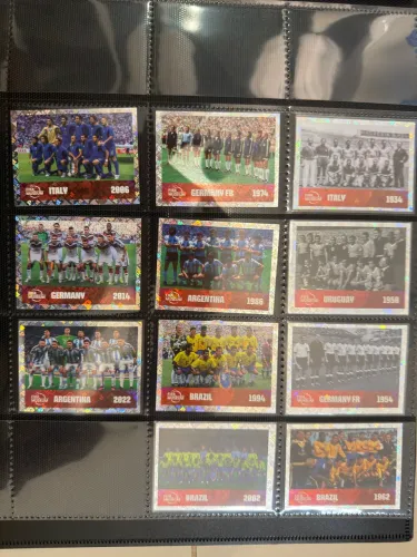 Figurinhas FWC histórias especiais