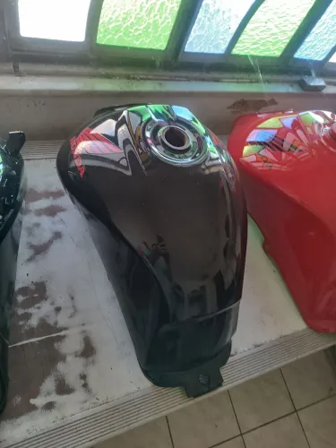 vendo tanque fan 125