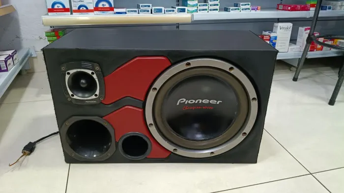 Caixa trio Pioneer