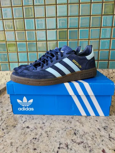 Tênis Adidas Spezial tam. 40