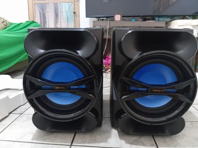 par de subwoofers 