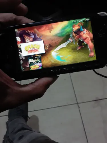 Psp 3001 desbloqueado leia o anúncio 