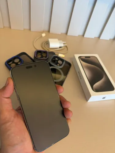 iPhone 15 PRO 256 gb