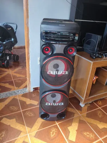 Caixa de som Aiwa muito nova ótima qualidade de som