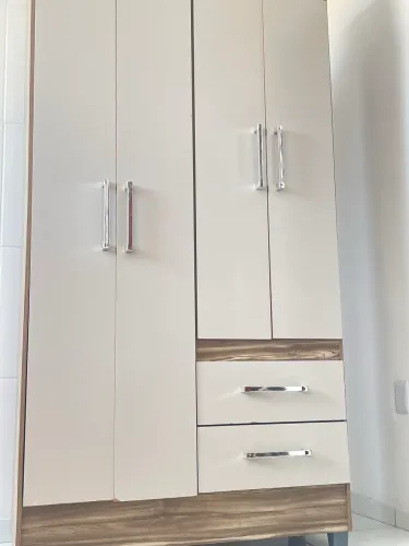 Vendo guarda roupa 
