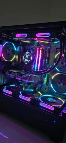 Pc gamer Ryzen 7 5700 + Rtx 5060 + 16gb ram ddr4