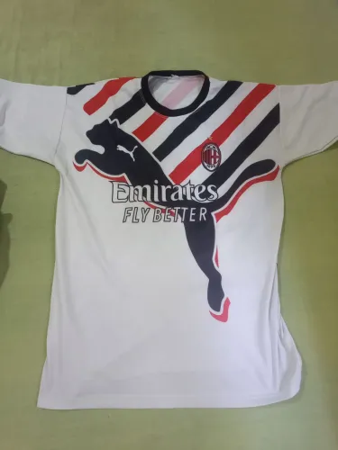 Camisa do Milan
