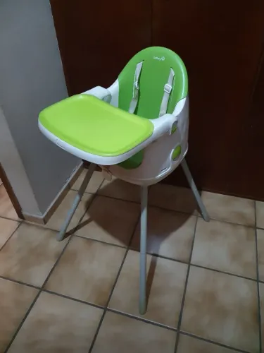 Cadeira de Alimentação Infantil