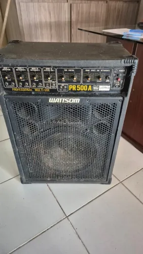 Caixa de som profissional