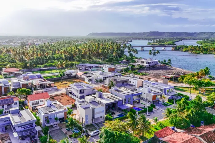 Casa de Alto Padrão com Piscina à venda no Cond. Ilha da Lagoa