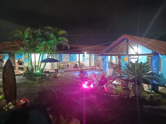 SUITES NA PRAIA DE ITAIPUAÇU