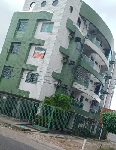 Apartamento 3/4 e garagem na Pedreira