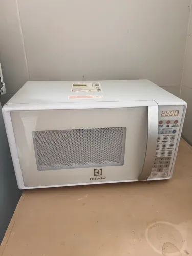 Microondas Electrolux 20L