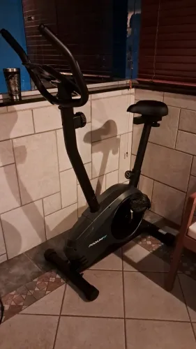 Bicicleta ergometrica Podium Fit V300 Magnética 