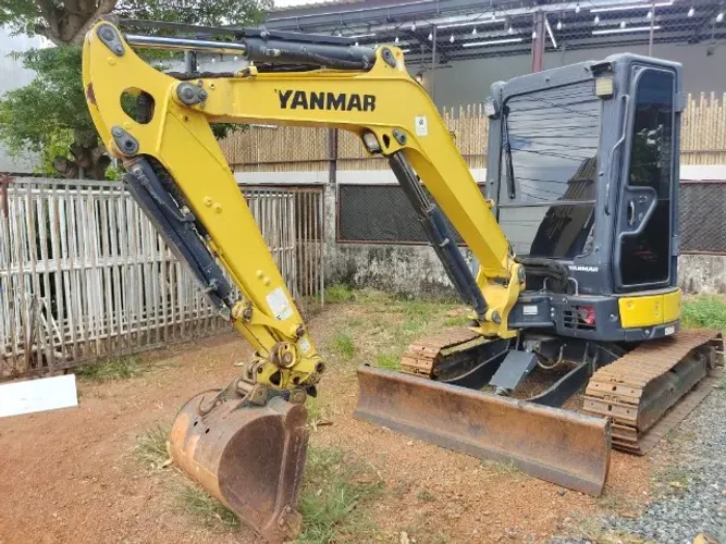 MINI ESCAVADEIRA YANMAR VIO35 ANO 2019